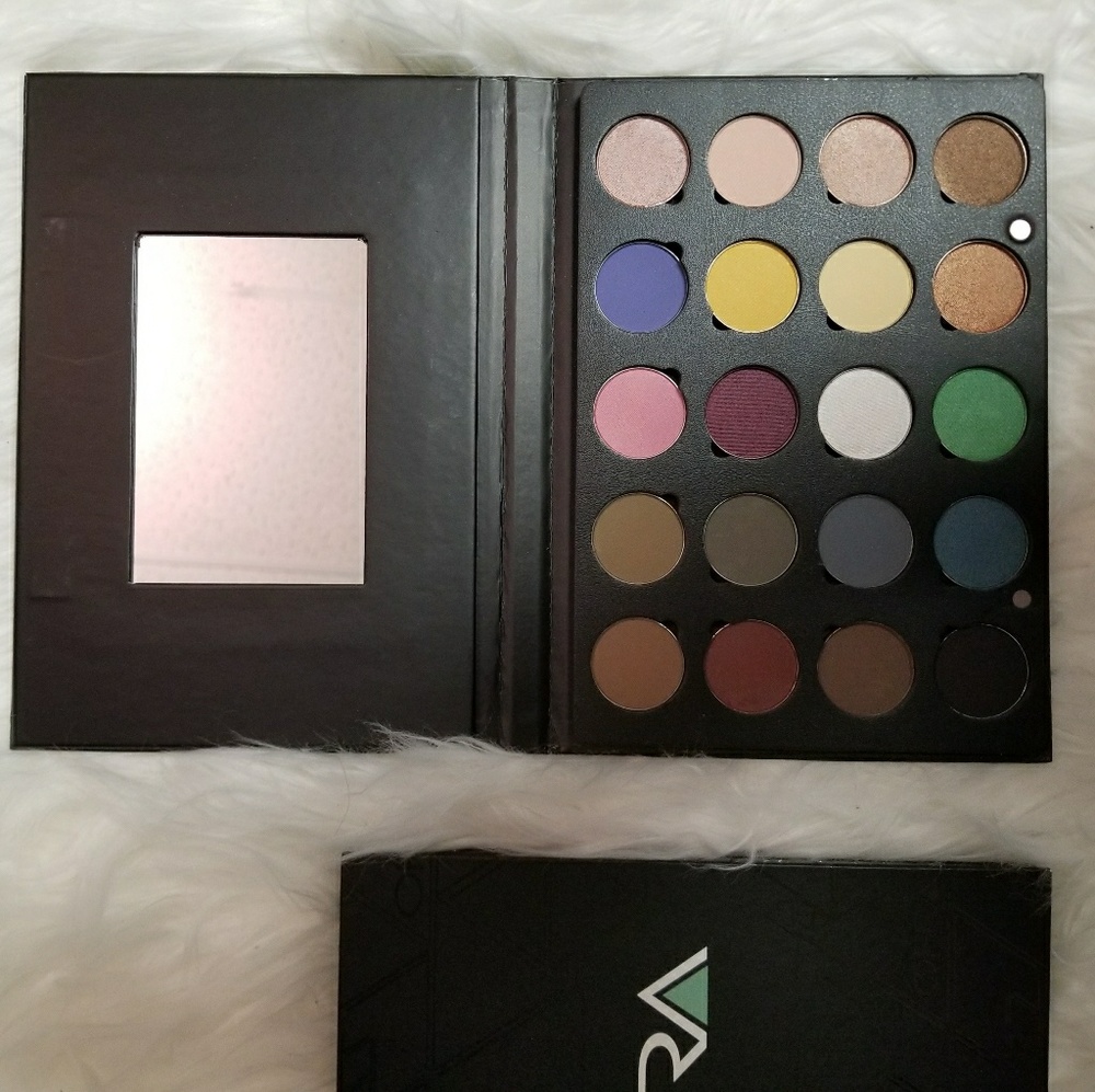 NWOT! OFRA Pro Palette